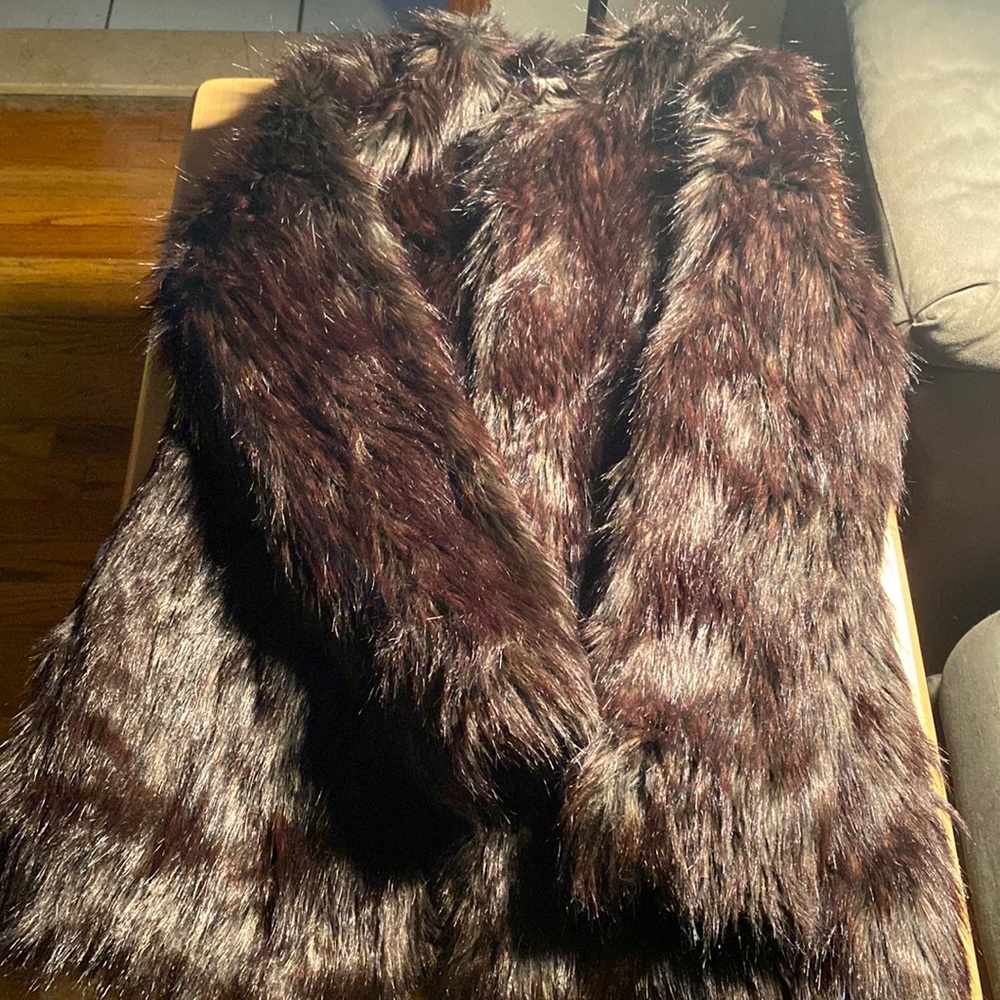 HM FAUX FUR BROWN JACKET SIZE 4